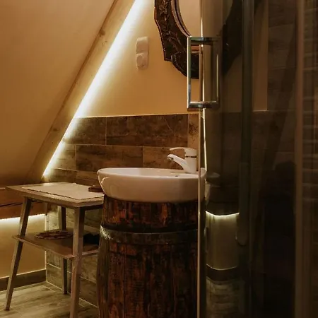 Farm stay Stara Szkola Nad Jeziorem *