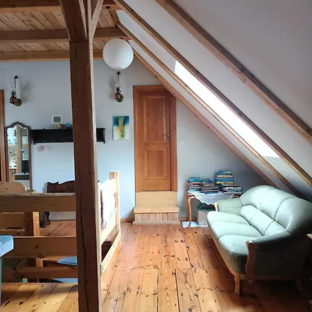 Stara Szkola Nad Jeziorem Czarne (Goldap)