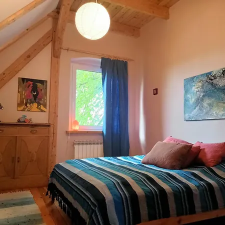 Stara Szkola Nad Jeziorem Bauernhof Czarne (Goldap)