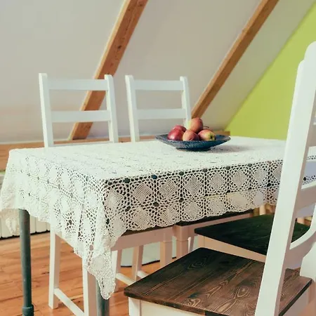 Stara Szkola Nad Jeziorem Farm stay Czarne (Goldap)