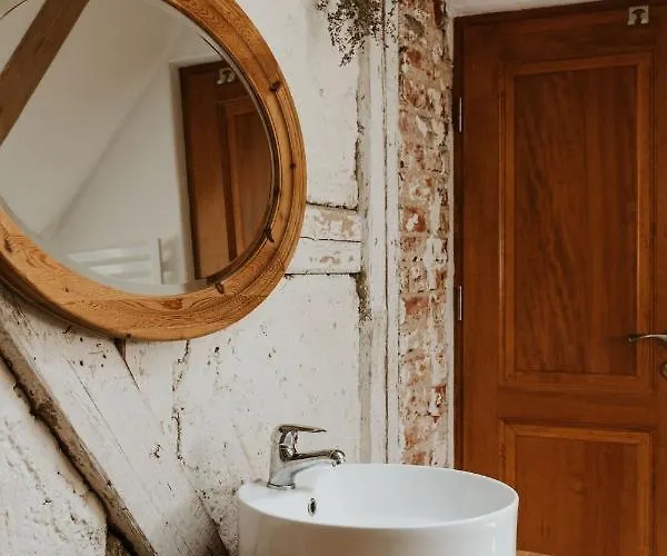 Vakantieboerderij Stara Szkola Nad Jeziorem Czarne (Goldap)