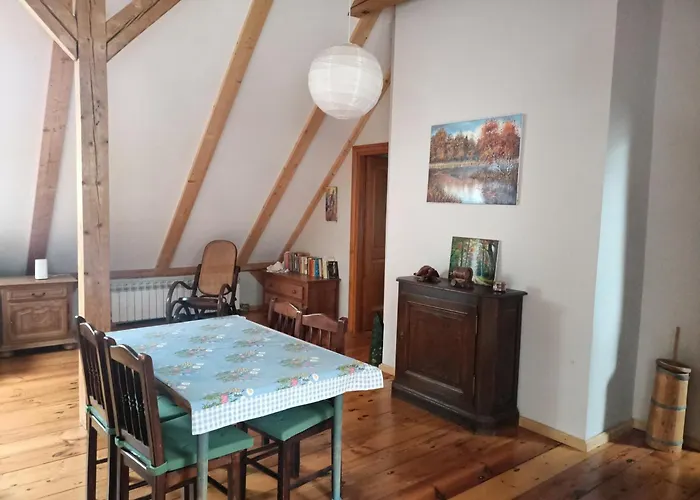 Stara Szkola Nad Jeziorem Vakantieboerderij *